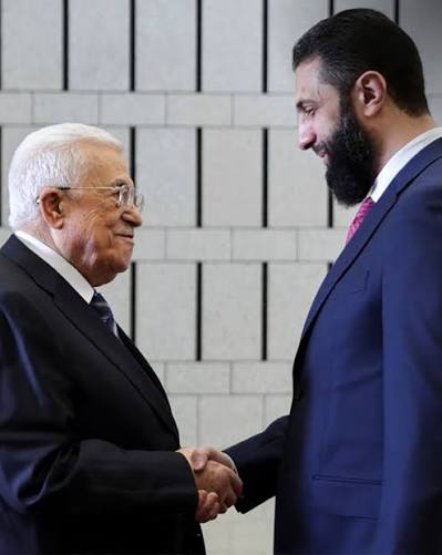 الرئيس السوري أحمد الشرع والرئيس الفلسطيني محمود عباس وجهان لعملة واحدة في العمالة للأعداء والخيانة للمسلمين