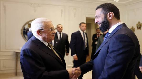 عاجل ،غزة الشام أمن المقاومة يُعلن إعدام العميل مصطفى مهنا ضابط أمن وقائي في حكومة فتحاوي. يعني ابو مازن كلب الصهاینة